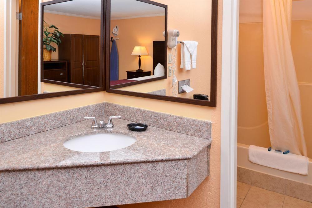 Days Inn By Wyndham Whitmore Lake Extérieur photo