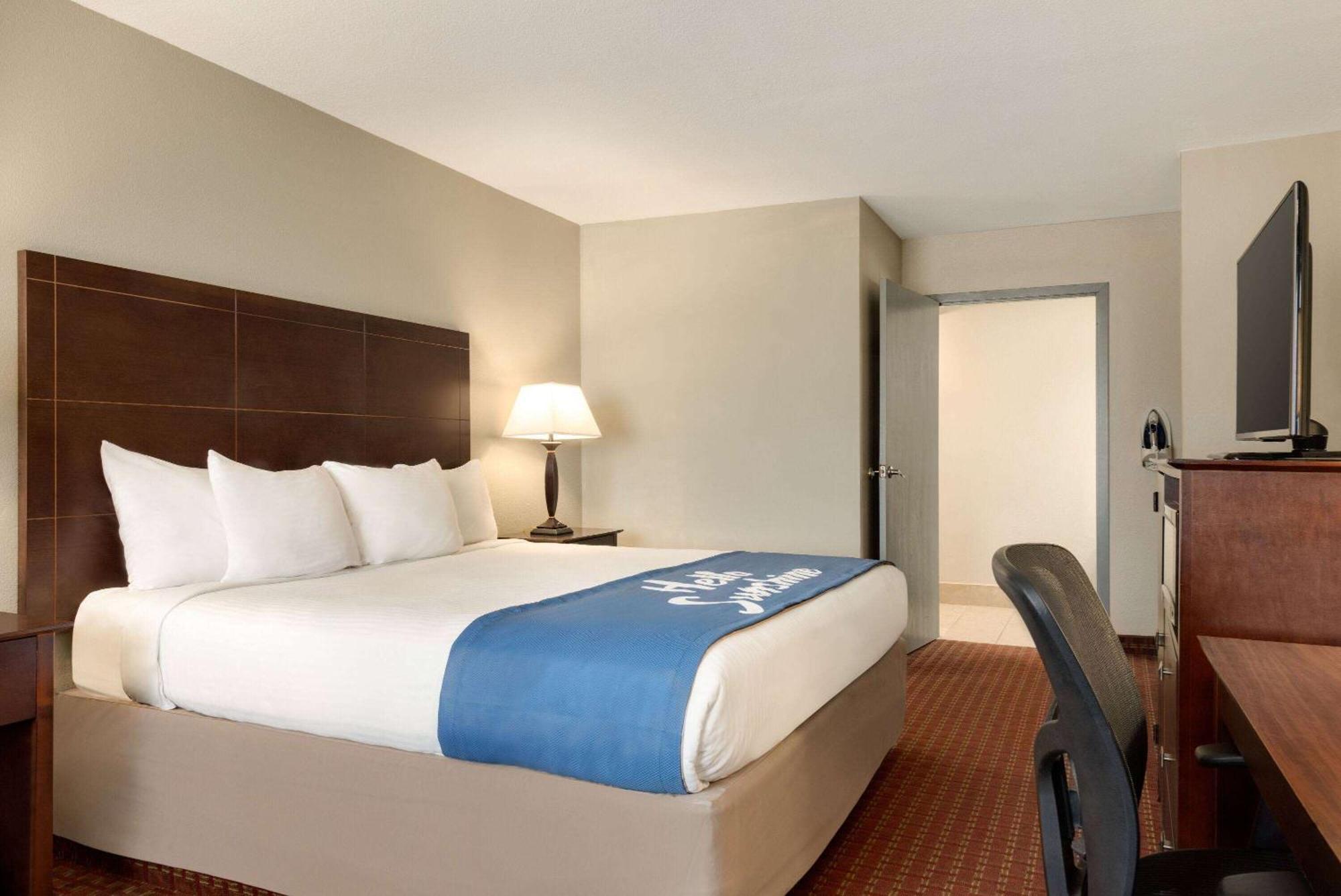 Days Inn By Wyndham Whitmore Lake Extérieur photo
